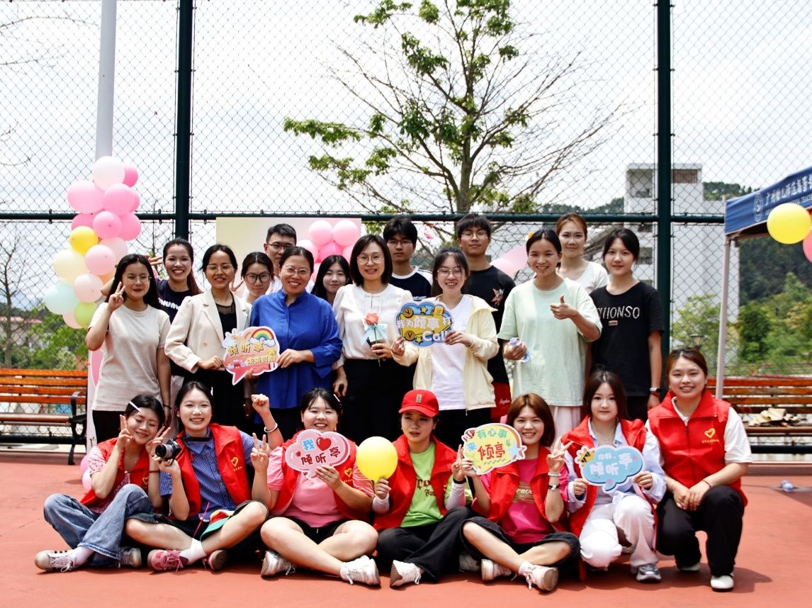 https://www.gzptc.edu.cn/__local/B/DF/11/2E17AC8357FF17B150CC8BF3BCC_9A96EC9B_87209.jpg